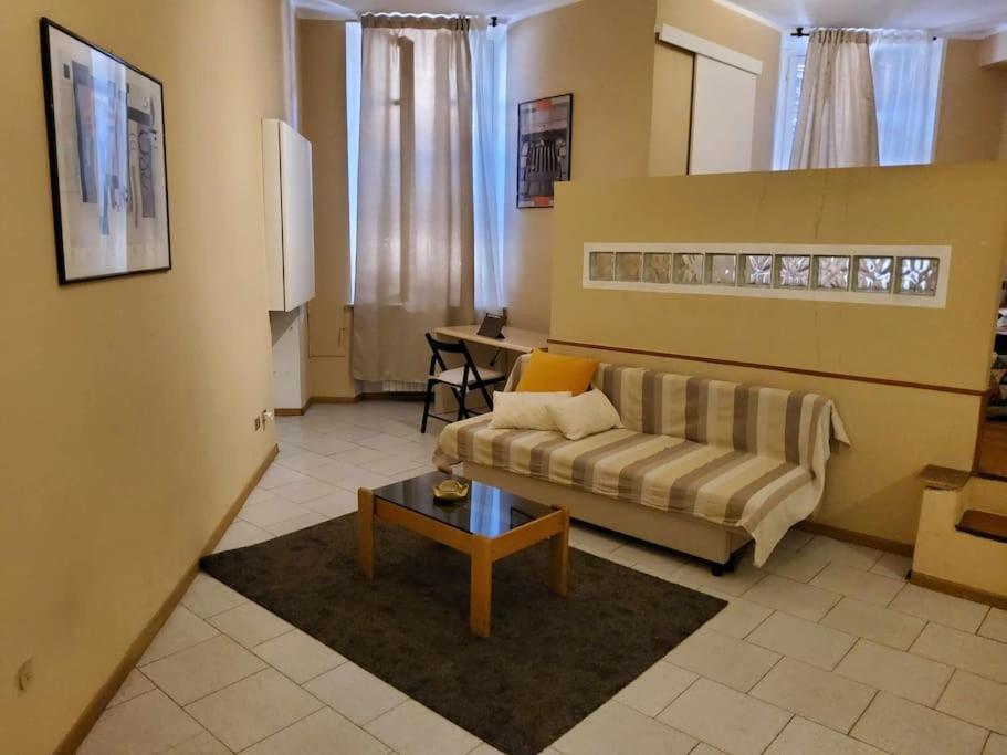 Antica Casa Odone Apartment Asti Bagian luar foto
