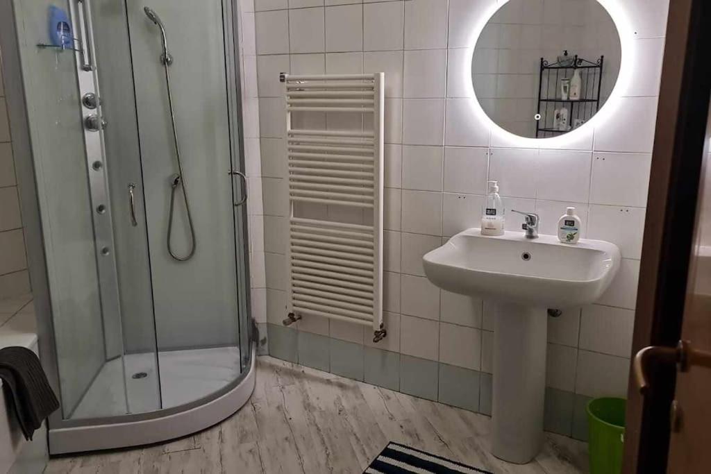 Antica Casa Odone Apartment Asti Bagian luar foto